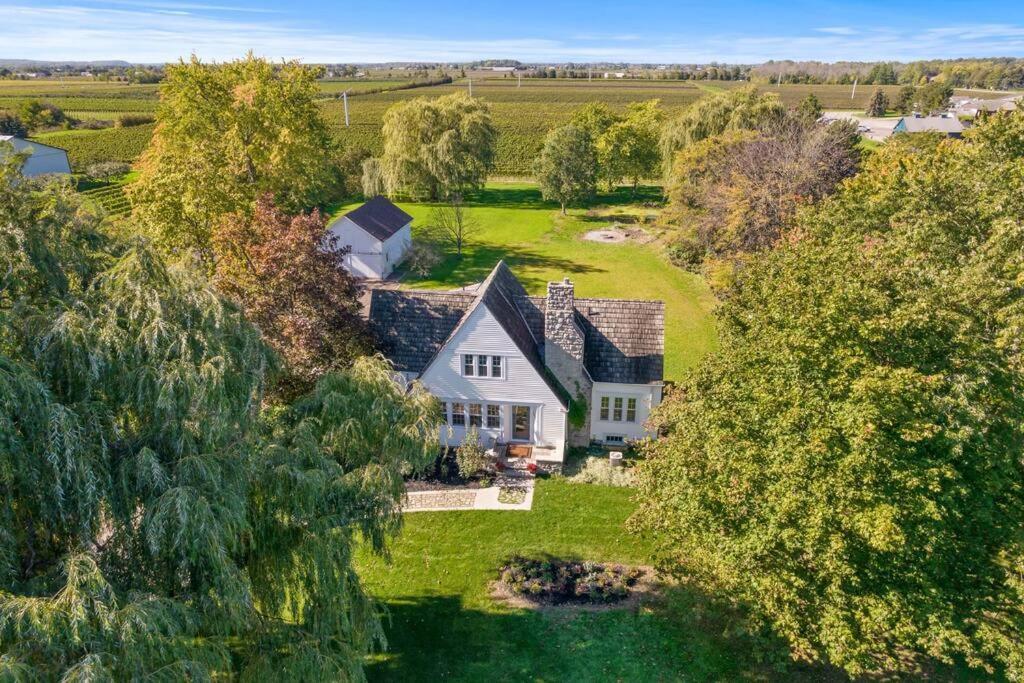 Waterfront Niagara-On-The-Lake Farmhouse On A Vineyard Villa Eksteriør billede